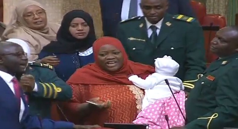 MP Zulekha Hassan with baby in parliament chambers