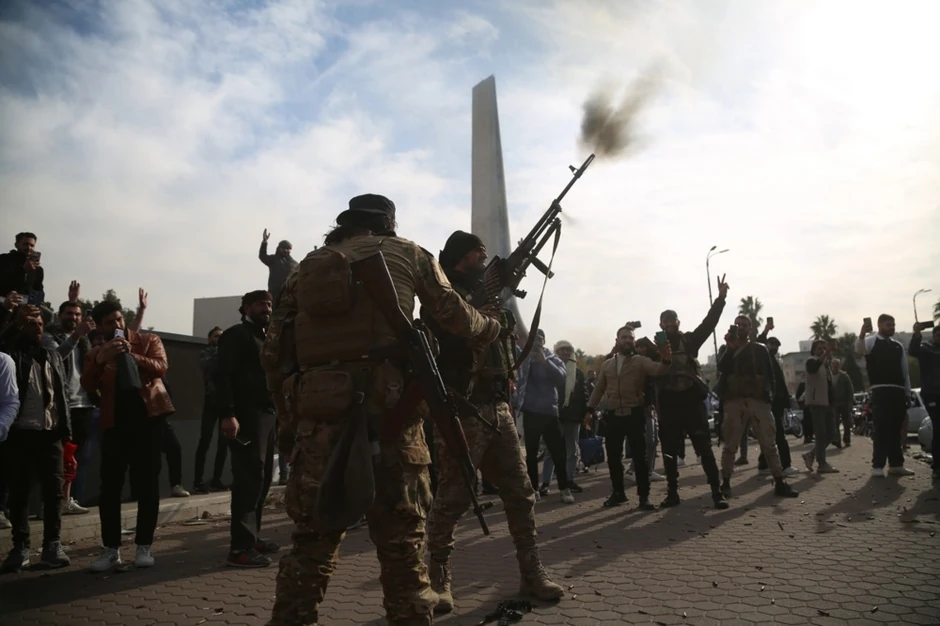 Sirijski pobunjenici u Damasku 8. decembra 2024.