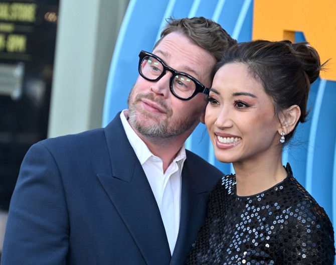 Mekoli Kalkin i Brenda Song