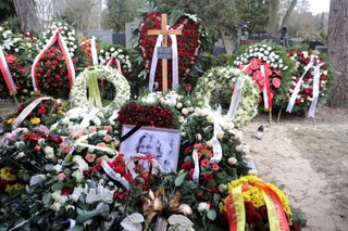 Paweł Królikowski spoczął na Powązkach Wojskowych