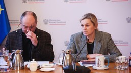 "nie ma przestrzeni". nowacka stanowczo o dodatkowych pieniądzach dla nauczycieli