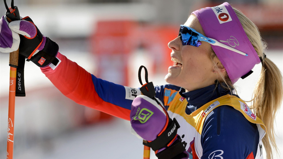 Charlotte Kalla miała walczyć co najmniej o miejsce na podium podczas Tour de Ski, tymczasem w klasyfikacji generalnej zajmuje szóste miejsce i do czołowych zawodniczek traci ponad 2,5 minuty. Niespodziewanie Szwedkę po ostatnim biegu pocieszała jedna z jej największych rywalek - Therese Johaug.