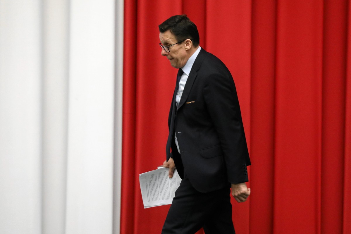 11.01.2023 Warszawa , ulica Wiejska . Sejm . Posel Marek Ast podczas 70 . posiedzenia Sejmu IX kadencji . Fot. Slawomir Kaminski / Agencja Wyborcza.pl