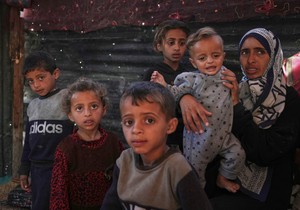 Gaza, neuhranjena deca