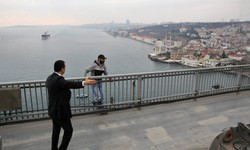 Historia jak z filmu. Prezydent Turcji odwiódł samobójcę od skoku z mostu [ZDJĘCIA]