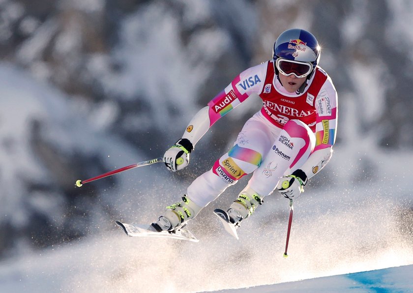 Lindsey Vonn z radości pozuje z krową!