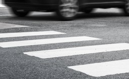 Zmiany w Funduszu Dróg Samorządowych. Ma być bezpieczniej na przejściach dla pieszych