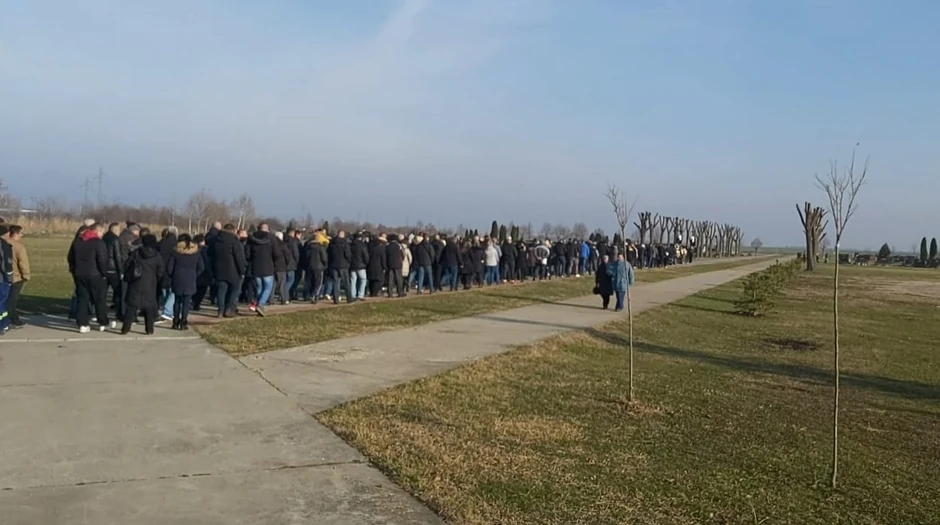 Povorka na sahrani Dušana Radanovića