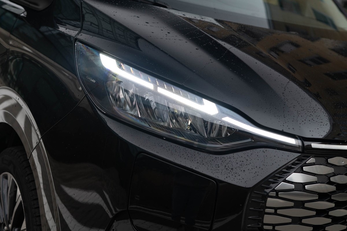 Ford E-Tourneo Custom