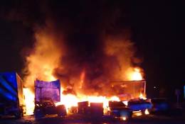 W Rusocinie spłonęło 15 pojazdów. Straty są gigantyczne 