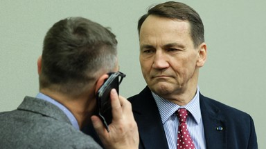 Współpracował z Jarosławem Kaczyńskim, PiS-u nienawidzi. Minister Sikorski wraca do Donalda Tuska