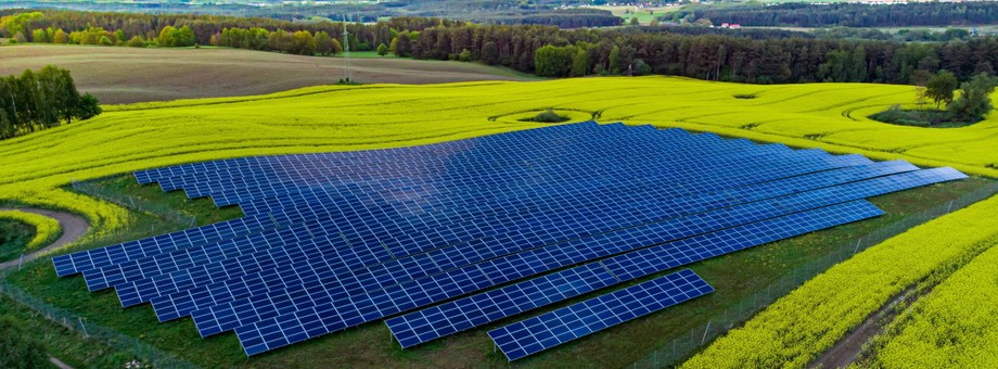 Inwestorzy coraz częściej interesują się obszarami takimi jak ClimateTech, FoodTech i HealthTech. Stanowią one dobry grunt do budowania technologii impaktowych, czyli takich, które mają realny wpływ na ludzkość. ImpactTech to celowe wykorzystanie nauki i technologii, aby przynosiła korzyści dla ludzi i planety