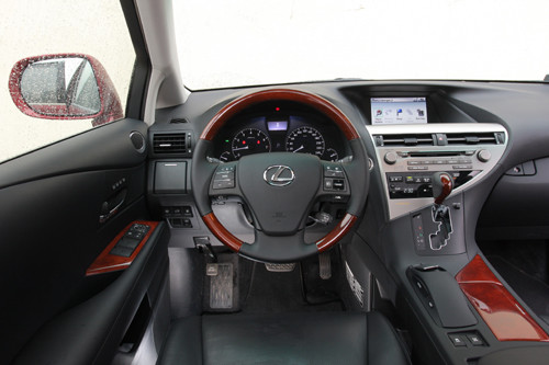 Lexus RX 350 - Multimedialna salonka XXI wieku
