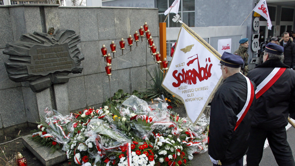 W Szczecinie w 41. rocznicę tragicznych wydarzeń Grudnia 1970 r. uczczono pamięć ofiar tamtych dni. Główne uroczystości odbyły się pod Pomnikiem Ofiar Grudnia '70 na Placu Solidarności i pod główną bramą Stoczni Szczecińskiej.