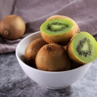 Sokszor van székrekedése? Így enyhítheti napi 2 kivivel