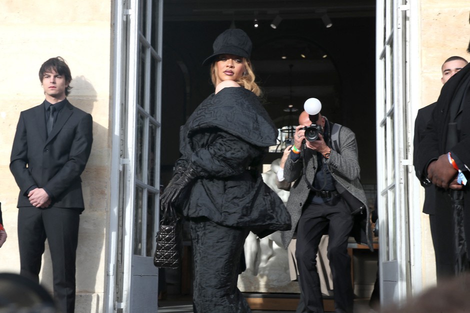 Rihannino pojavljivanje na Dior reviji visoke mode