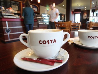 Costa rzuca wyzwanie Starbucksowi i dwukrotnie zwiększy liczbę kawiarni