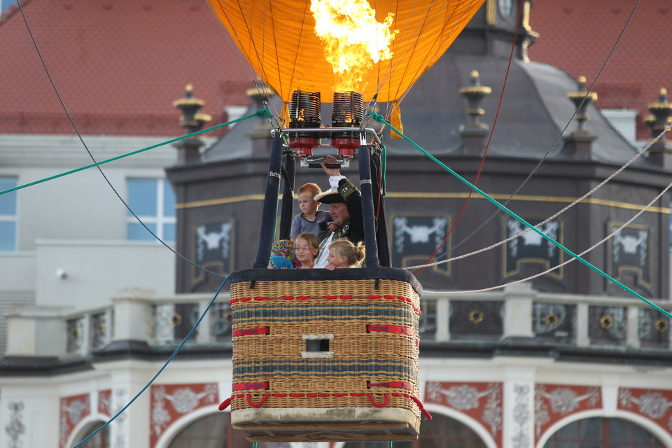 SOPOR REPLIKA BALONU MONTGOLFIER