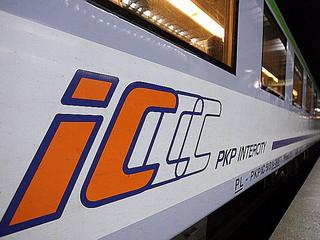 PKP intercity Pociąg na centralnym