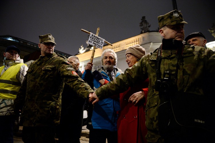 Uroczystości przed Pałacem Prezydenckim w Warszawie