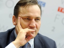 Sikorski szefem NATO na złość Niemcom