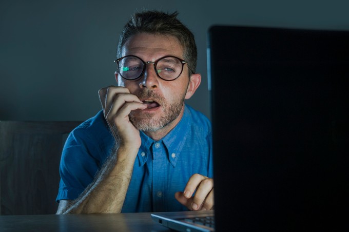 Vajon a párja pornófüggő? Ezek a jelek mindent elárulnak!