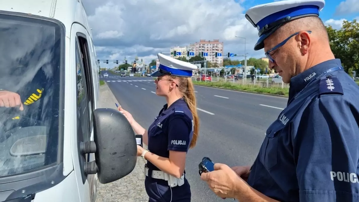 Kontrola jednego z zatrzymanych kierowców