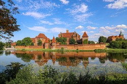 Te zamki w listopadzie odwiedzisz za darmo [LISTA]