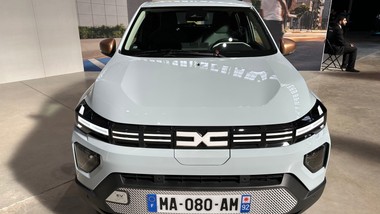 nowa dacia za 26 500 zł. jest szybka, oszczędna i wygodna