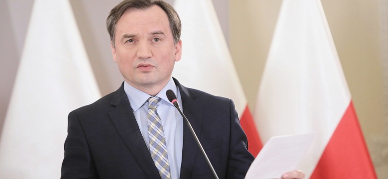 Obejść Ziobrę czy kurs na zderzenie czołowe?