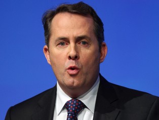 Były minister handlu Wielkiej Brytanii Liam Fox kandydatem na nowego szefa WTO