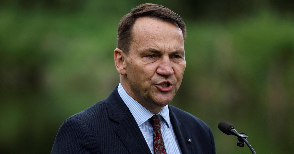 Sikorski reaguje na wywiad Merkel. "Widocznie pani kanclerz zapomniała"