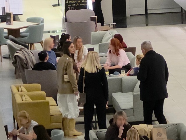 Anđela Đuričić sa roditeljima (Foto: Ringier/Aleksandar Dojkić)