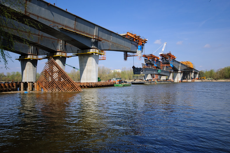 Inwestycje przed EURO 2012 - Most Pólnocny - podnoszenie-1 fot. materiały prasowe Urzędu Miasta