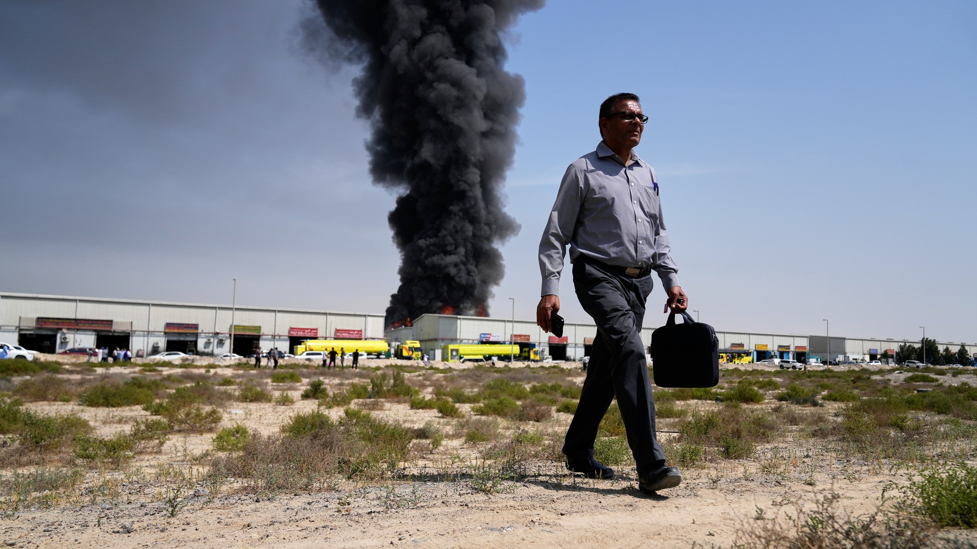 Mesto Šardžá v Spojených arabských emirátoch zasiahla iránska raketa. 