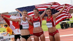 Ale te dziewczyny mają... 'kaloryfery'. ZDJĘCIA