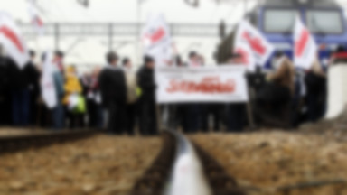Strajk w Katowicach. Związkowcy zablokowali tory