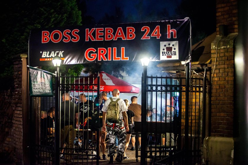 Impreza nacjonalistów w barze Boss Kebab w Krakowie