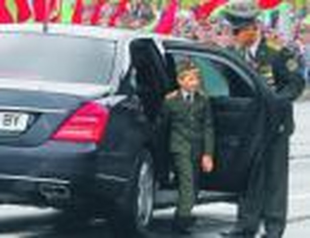 Syn dyktatora Białorusi Nikołaj, dzięki wsparciu byłego premiera Włoch zapewne może liczyć na atrakcyjne wakacje w Italii forum
