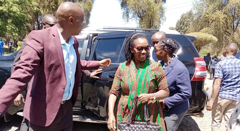 Karua storms Ruto's backyard, abandons vehicle to campaign on foot