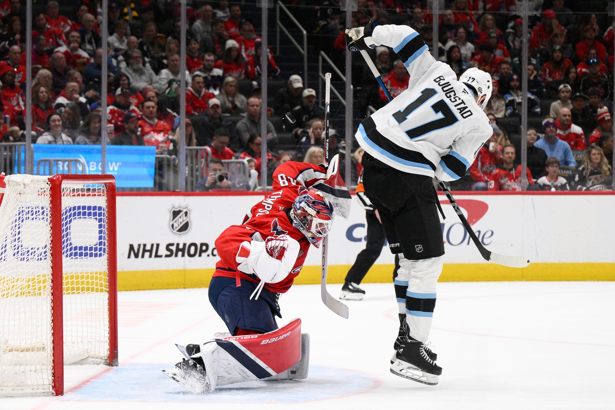 Zápas NHL: Washington Capitals - Utah Hockey Club.