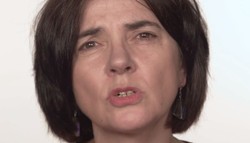 "Dotykał cię, bo miałaś krótką spódniczkę". Kampania Feminoteki przeciwko "kulturze gwałtu"