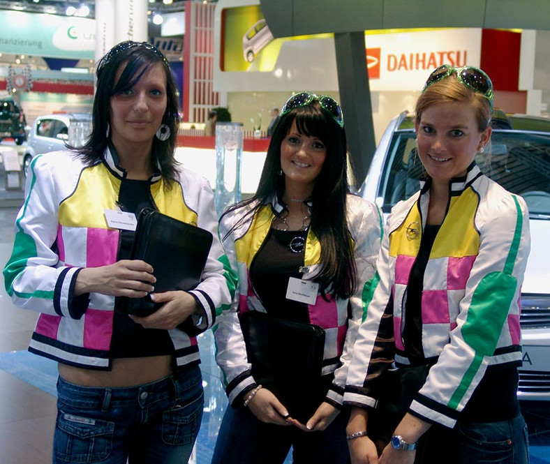 AMI/AMITEC 2008: dziewczyny i samochody