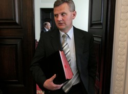 Minister donosi na TVP do prokuratora