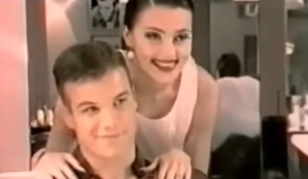 Drvoseča iz spota "Idi dok si mlad"