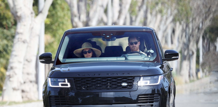Meghan Markle i książę Harry w luksusowym samochodzie. Kupili je za pieniądze podatników?