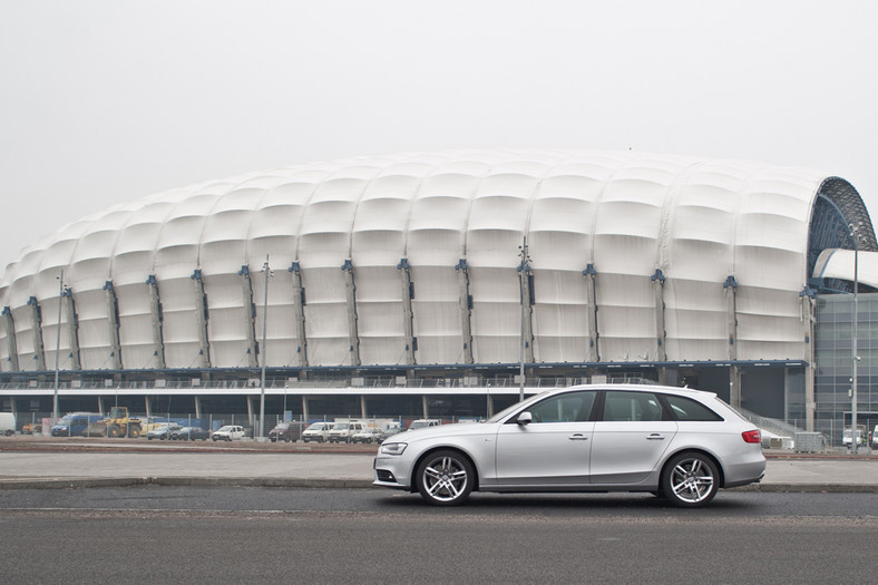 Odświeżone Audi A4 w salonach