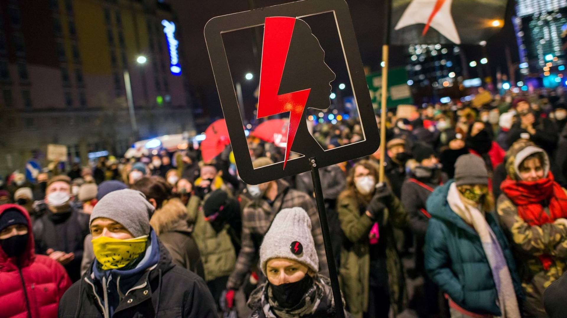 Veliki protesti u Poljskoj zbog primene odluke da se abortus zabranjuje