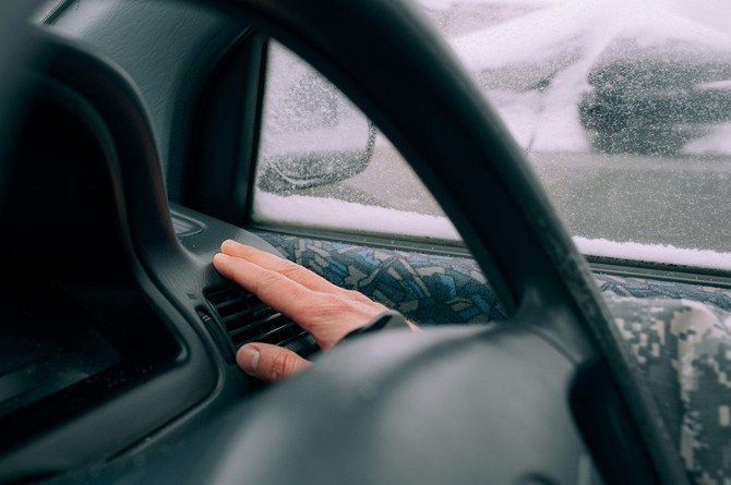Kako da brzo zagrejete automobil