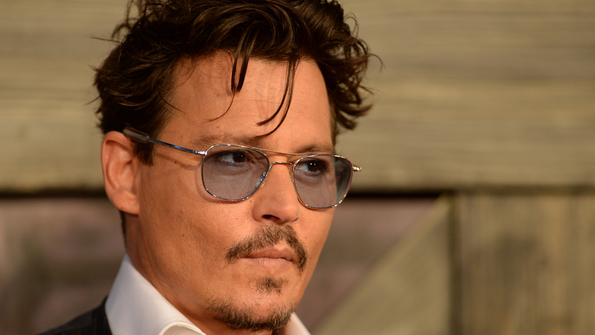 Od pewnego czasu Johnny Depp bierze czynny udział w bostońskich koncertach.